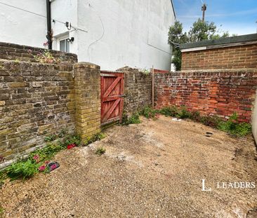 1 bedroom apartment to rent Thorn Road, Worthing, West Sussex, BN11 - Photo 6