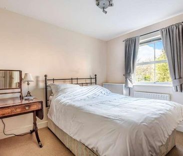 Uptons Garden, Whitminster, Gloucester, GL2 - Photo 4