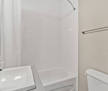 For Lease - 82 Welland Avenue Unit# 5, St. Catharines, Ontario - Photo 2