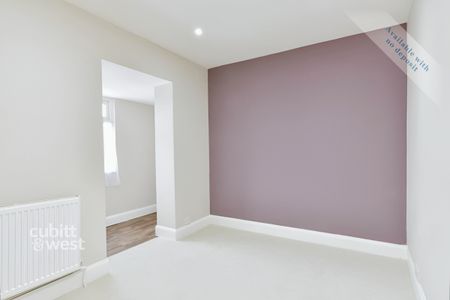 3 bedroom detached bungalow to rent - Photo 4
