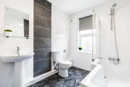 4 bedroom house to rent - Photo 3