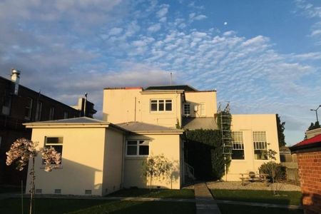 Unique 2 Bedroom on Winton’s main street! - Photo 3