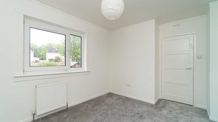 Price £895 pcm - Available Now - Unfurnished - Photo 5