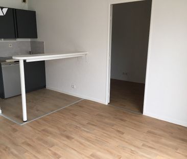 A LOUER T2 A CLEUNAY - Photo 2