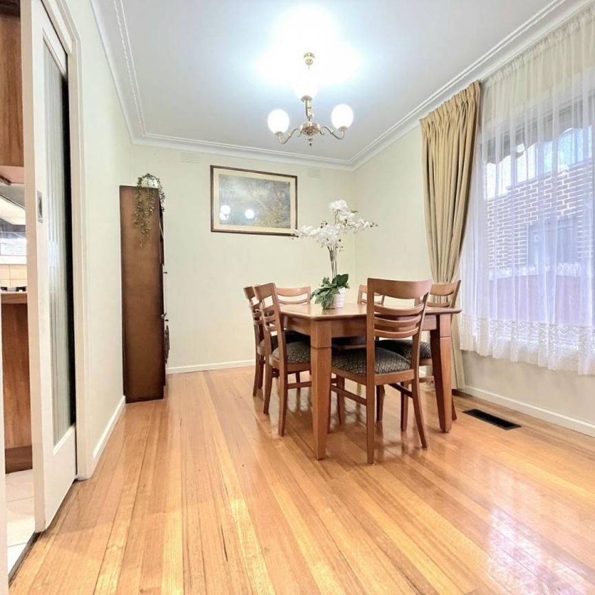 4-Bed Sun-Soaked Living in Moorabbin - Photo 1