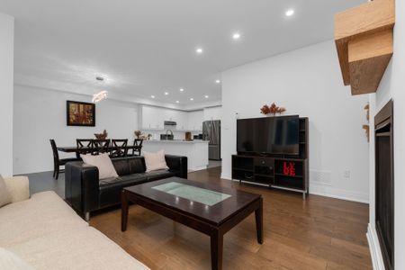 For Lease - 20 Paddington Grove, Barrie, Ontario - Photo 3