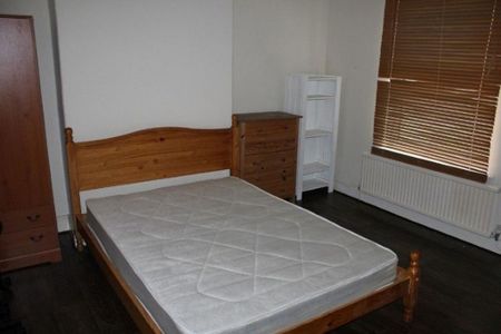 3 bedroom house to rent - Photo 3