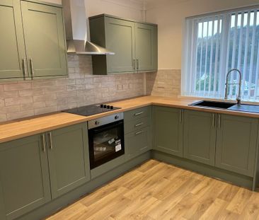 Manor Way, Neath, SA11 - Photo 5