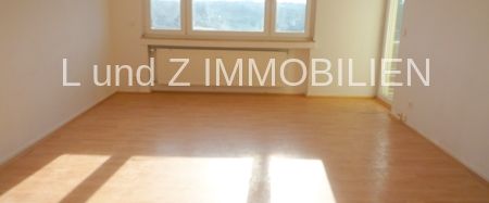 * Helle 3 Zimmer Wohnung mit Balkon * NUR BERUFSTÄTIGE Mieter erwünscht - Foto 1