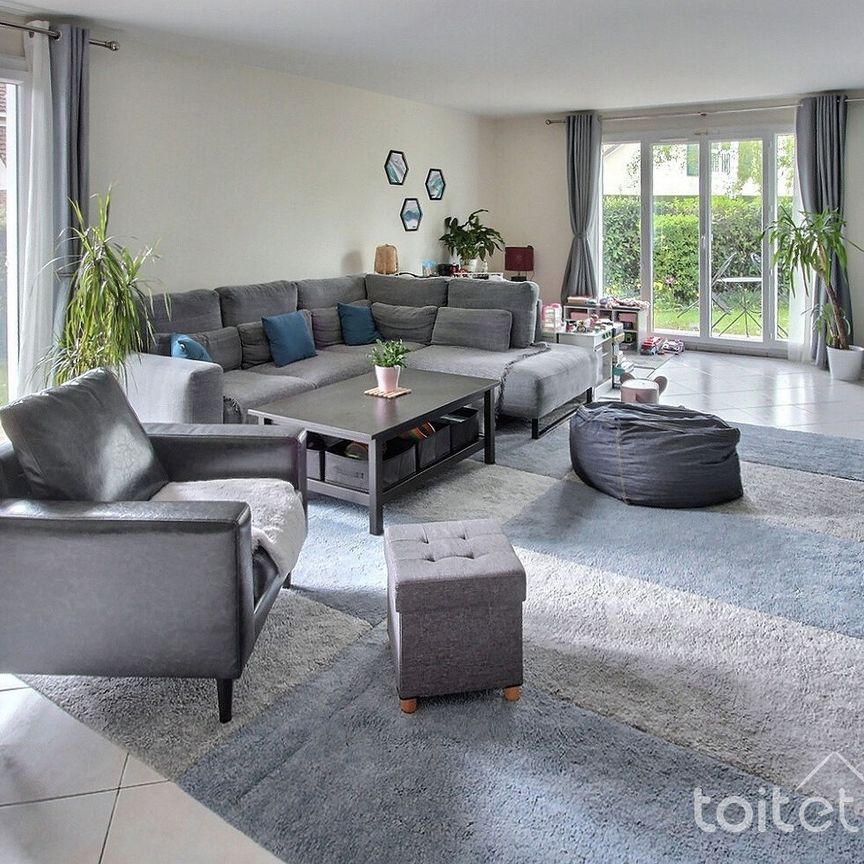 Location Maison 7 pièces 190m² CHEVREUSE 78460 - Photo 1