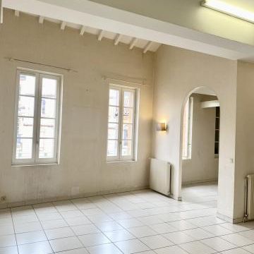 Appartement à louer - 2 pièces - 51 m² - Photo 1