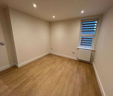 Victoria Road, Swindon, SN1 - Photo 1