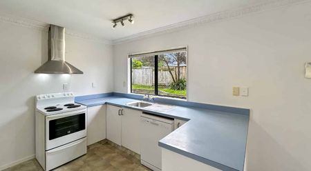 KELVIN GROVE - 3 BEDROOM - Photo 3