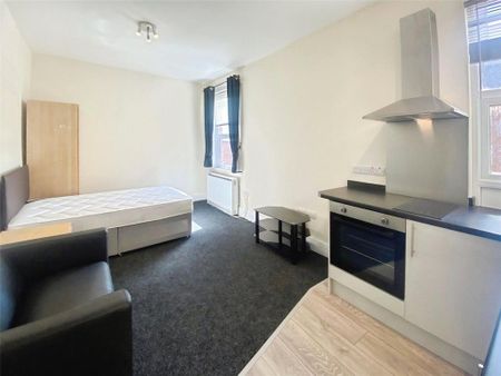 1 bedroom flat to rent - Photo 2