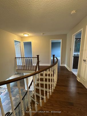 For Lease - 9 Chadburn Crescent, Aurora, Ontario - Photo 1