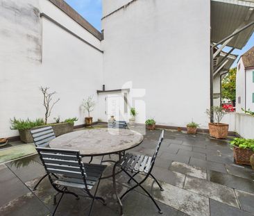 Lichtdurchflutete, möblierte 3.5-Zimmer-Wohnung mit grossem Balkon ... - Photo 5