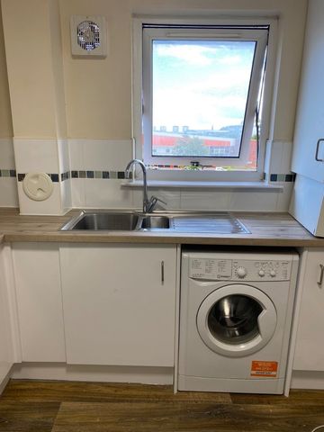 2 Bed Flat, Craighall Road, G4 - Photo 5