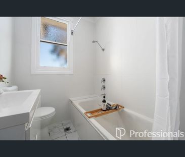 302 Rocket Street, West Bathurst, NSW 2795 - Photo 1