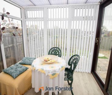 2 bedroom semi-detached bungalow to rent - Photo 2