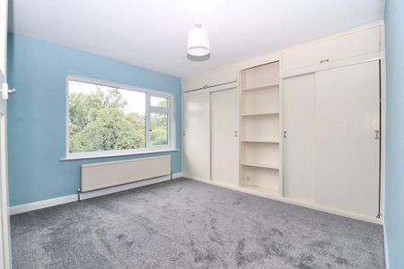 4 bedroom detached house to rent - Photo 5