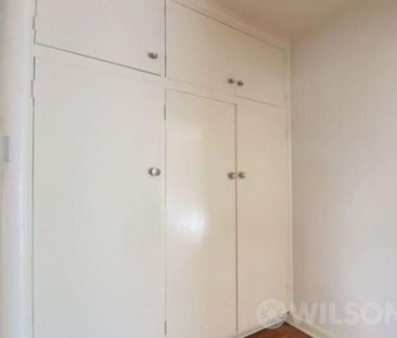 One Bedroom Apartment of St Kilda’s most sought-after streets - Photo 3