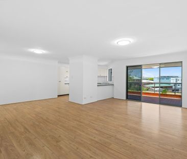 Refurbished Two Bedroom Unit - Photo 1