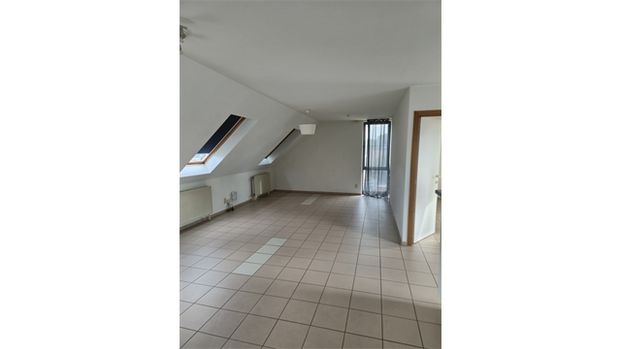 Een centraal gelegen appartement met terras - Photo 1