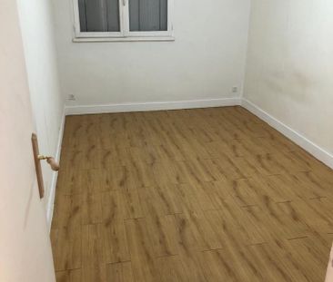 Location Appartement 2 pièces 43m² - Photo 5