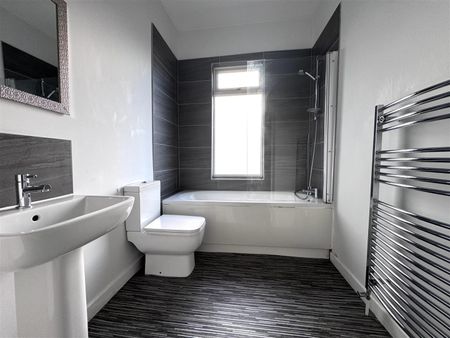 Worsbrough Dale, New Street, S70, Barnsley - Photo 2