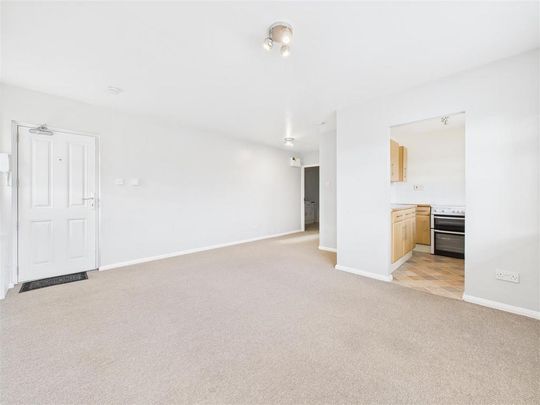 1 bedroom flat to rent - Photo 1