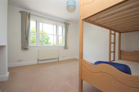 2 bedroom semi-detached house to rent - Photo 5