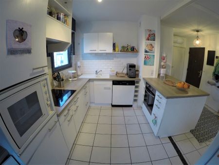 T3 meublé aux ARCEAUX, - Photo 5