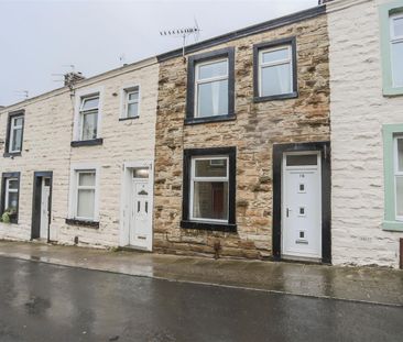 Green Street, Padiham - Photo 2