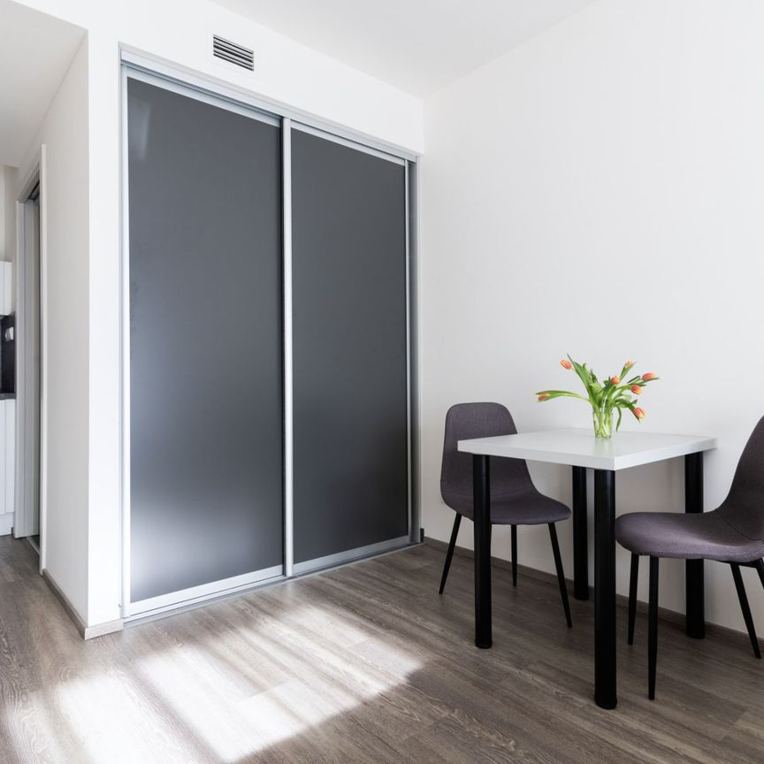 Pronájem bytu • 35 m² bez realitkyHlaváčkova, Praha - Košíře - Photo 1