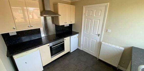 2 bed semi-detached house to rent in Castledene Road, Consett - Photo 2