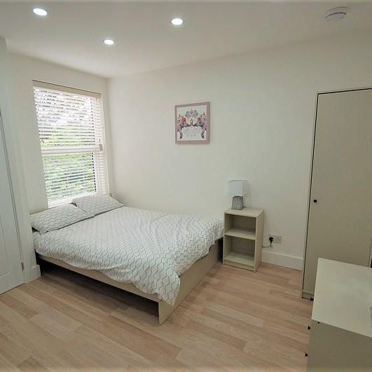 1 bedroom in a house share to rent - Photo 1