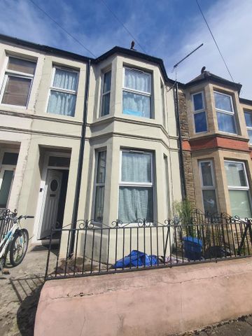 3 bedroom terraced house to rent - Photo 2