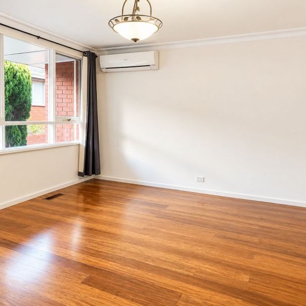 Updated 2 Bedroom Unit In Prime Cheltenham Location - Photo 1