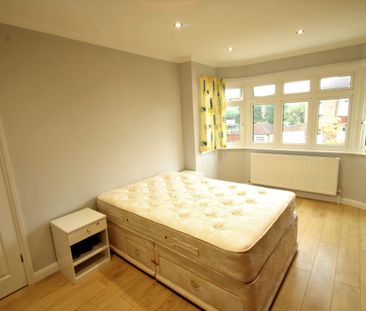 Elm Close, Harrow - Photo 5