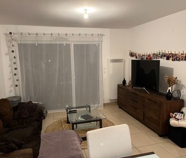 Location Appartement 2 pièces 43m² - Photo 2