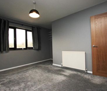 2 bedroom semi-detached house to rent - Photo 2