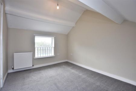 3 bedroom terraced house to rent - Photo 3