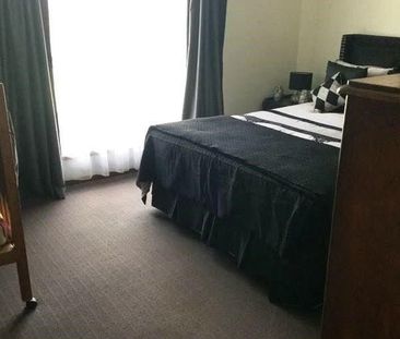 LOW MAINTENANCE TWO BEDROOM UNIT - Photo 1