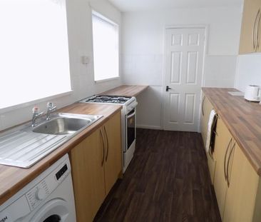 3 bedroom private hall to rent - Photo 6