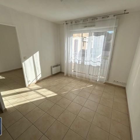 Location Appartement 2 pièces 30m² LA ROQUE D ANTHERON 13640 - Photo 1