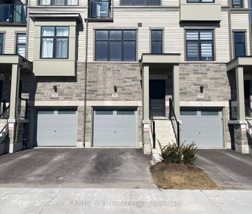 Townhouse For Lease | E8107886 - Photo 4