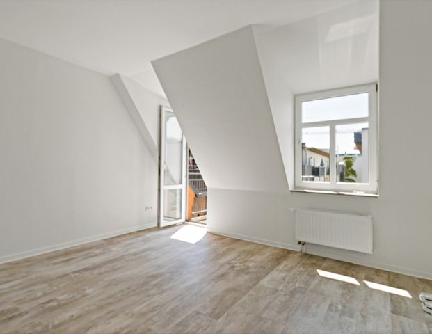 Helle 3-Zimmer-Wohnung mit Balkon – Erstbezug nach Sanierung - Photo 1
