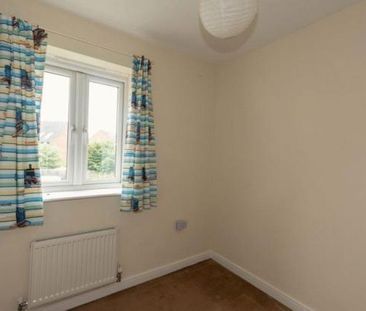 3 bedroom semi-detached house to rent - Photo 2