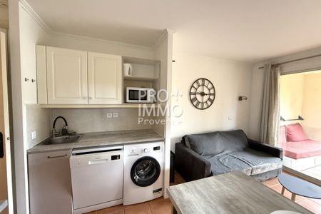 A LOUER, DOMAINE DE PONT ROYAL APPARTEMENT TYPE 2 LOGGIA JAR - Photo 3