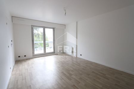 SAINT MARCEAU - Studio rénové - 30m² - PARKING CAVE - Photo 4